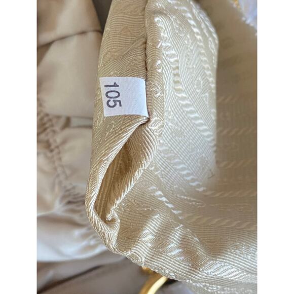 Authentic Prada Nappa Gaufre Tote Bag – Beige Leather - Picture 6 of 12